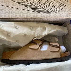 Women’s Arizona Birkenstocks Taupe color two strap sandals size 39 (8-8.5)